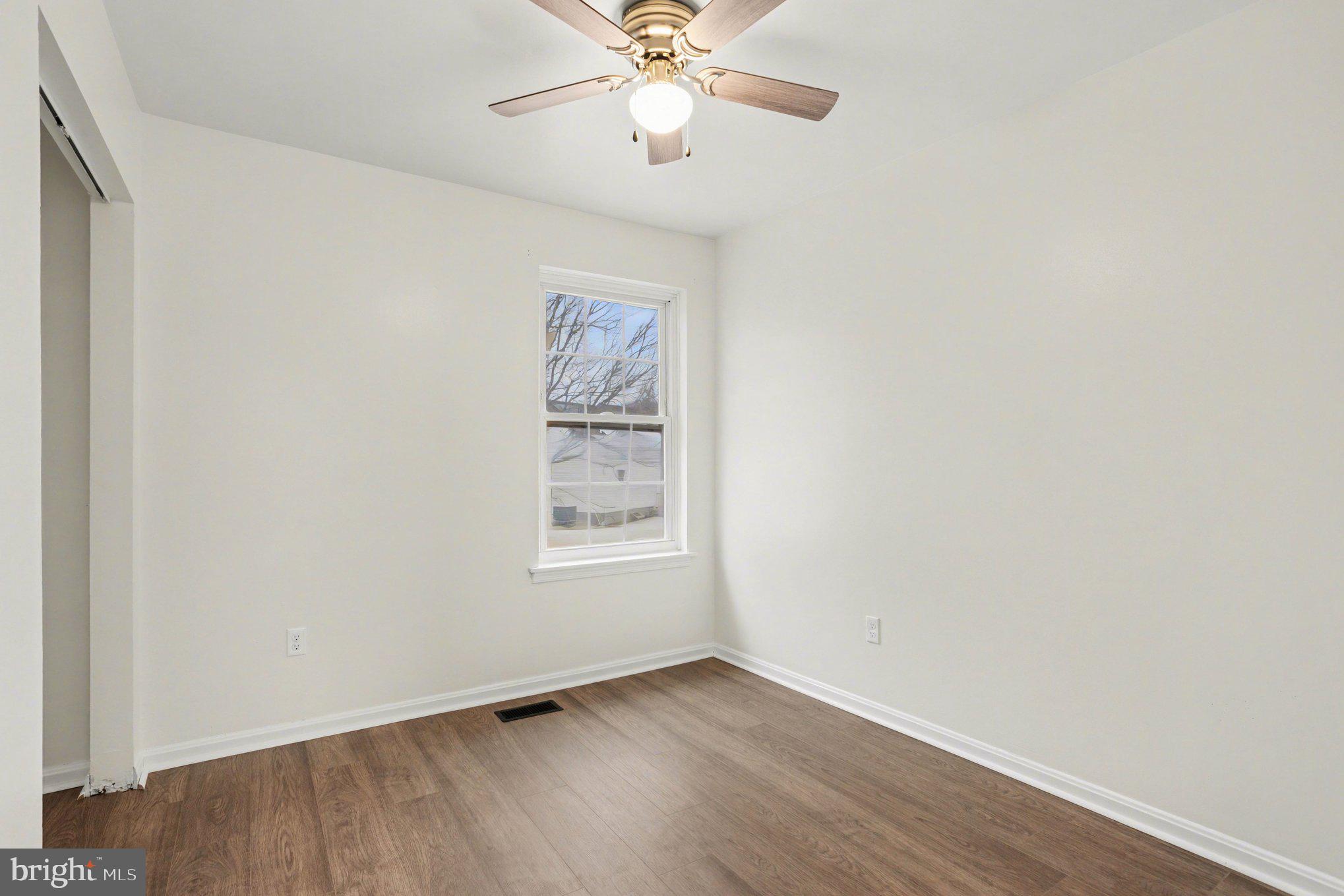 RIVERSIDE - Residential