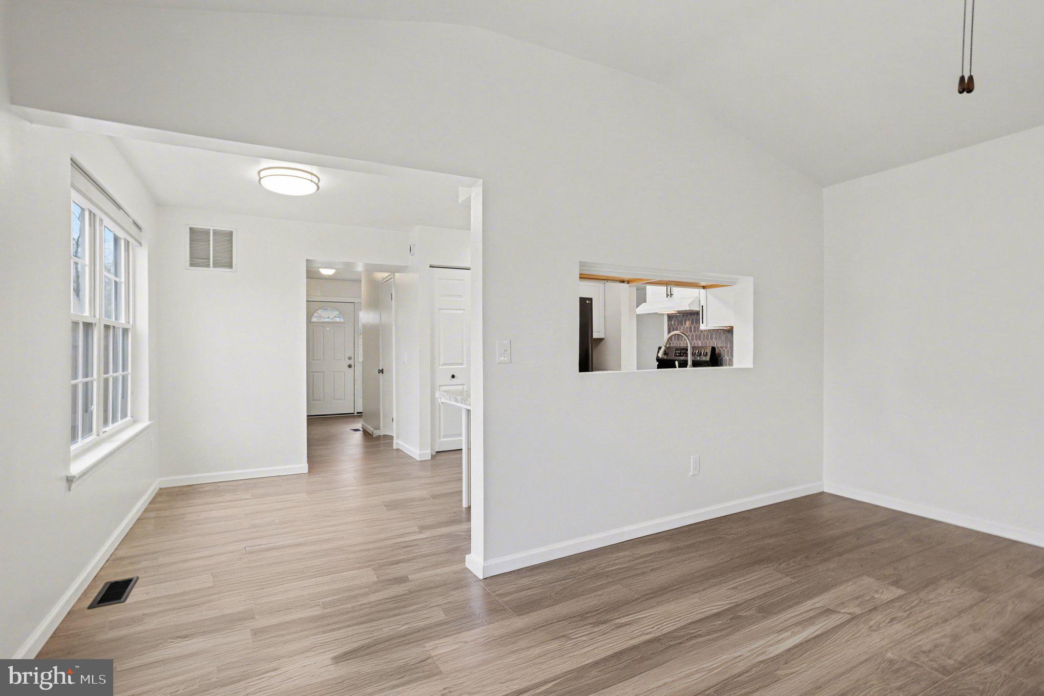 RIVERSIDE - Residential