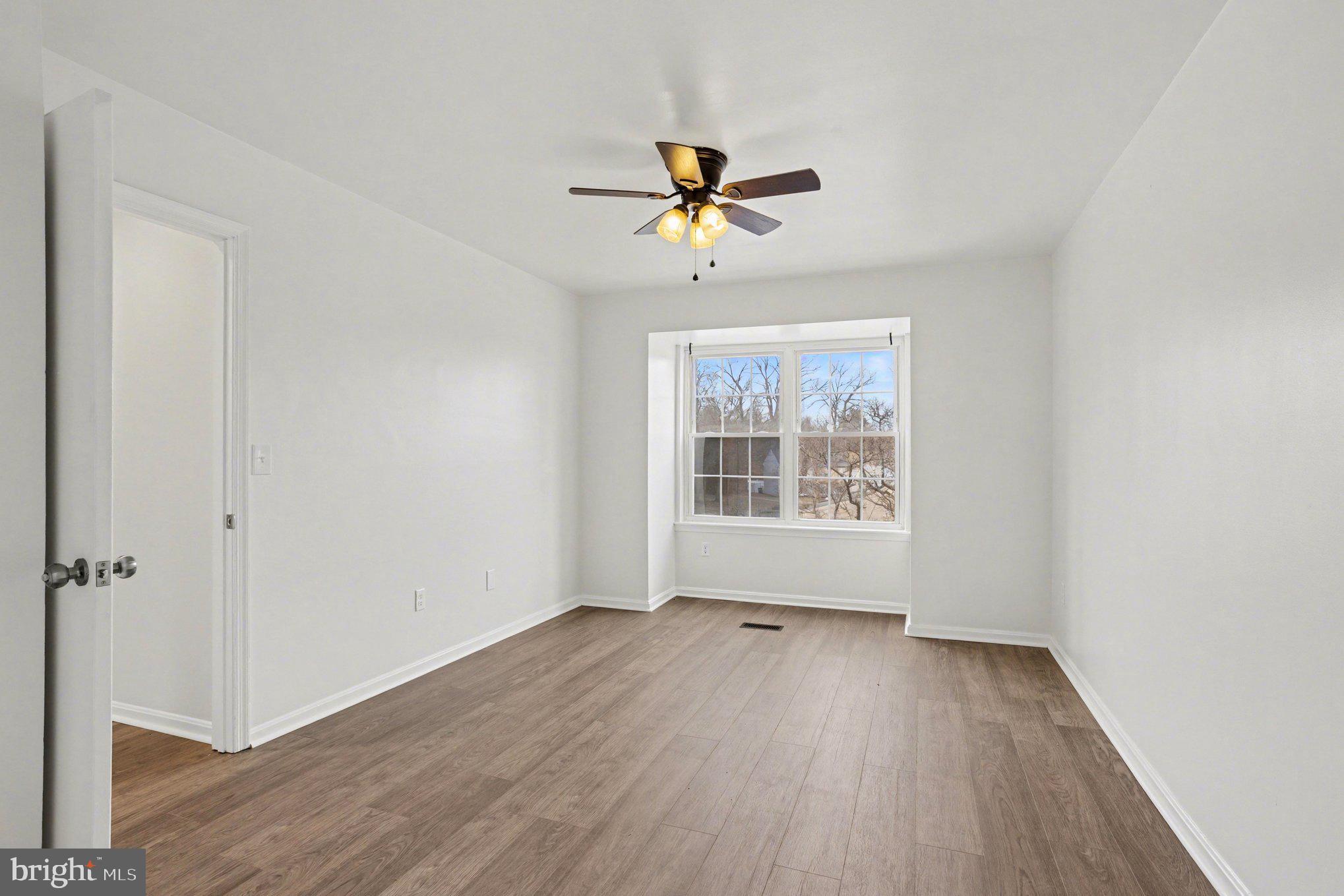 RIVERSIDE - Residential