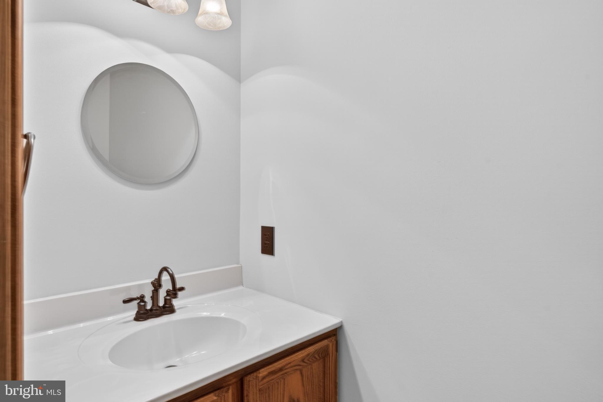 MEADOWBROOKE - Residential