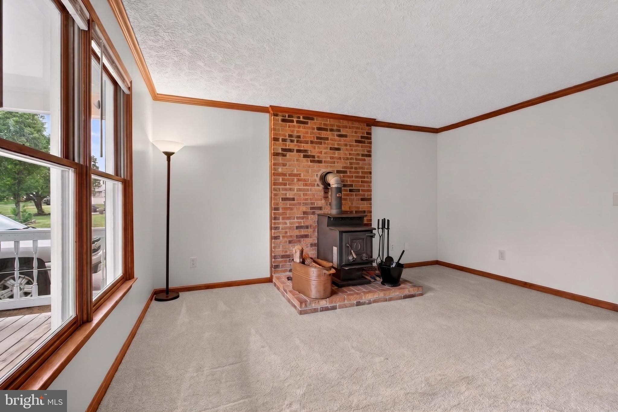 MEADOWBROOKE - Residential