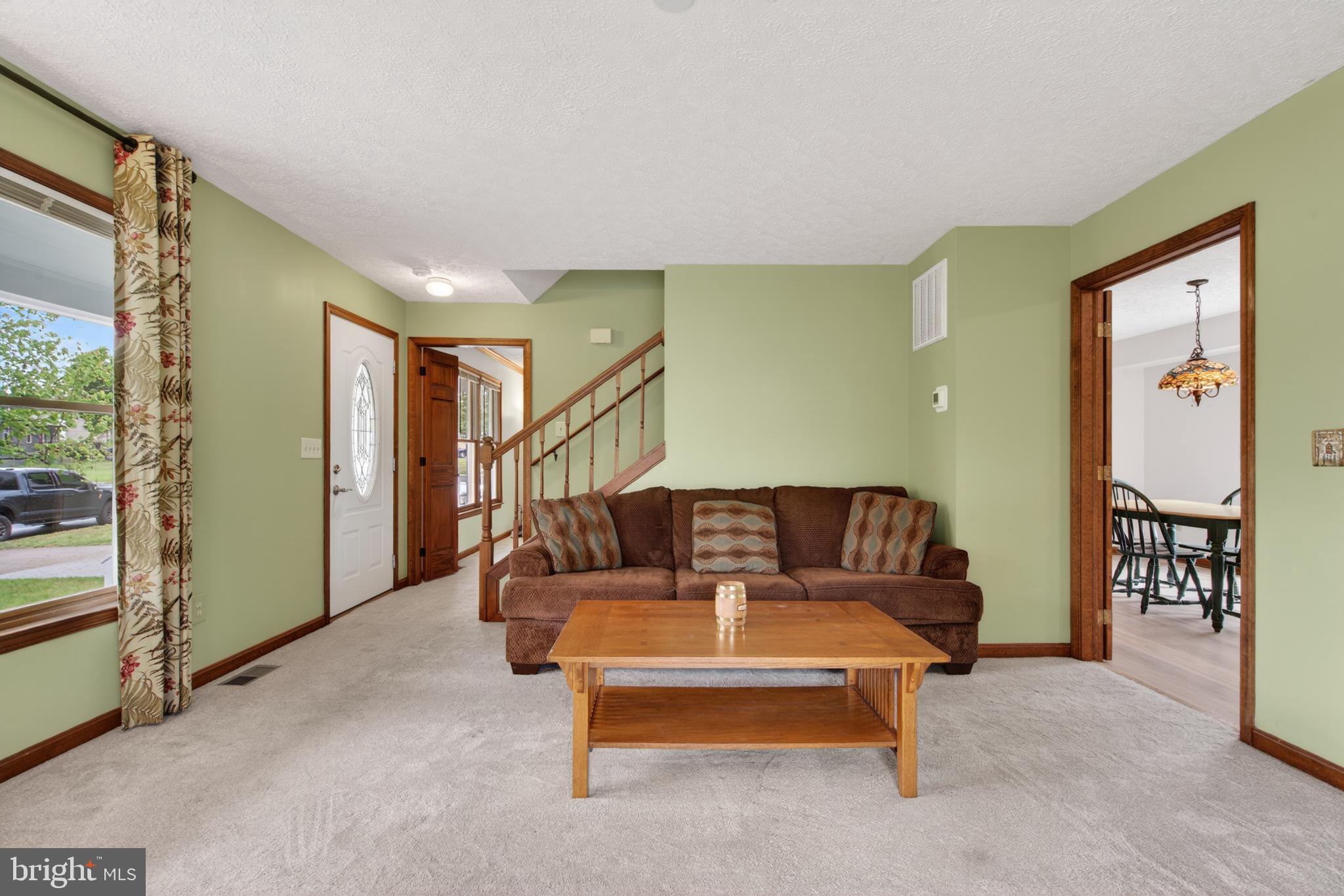 MEADOWBROOKE - Residential