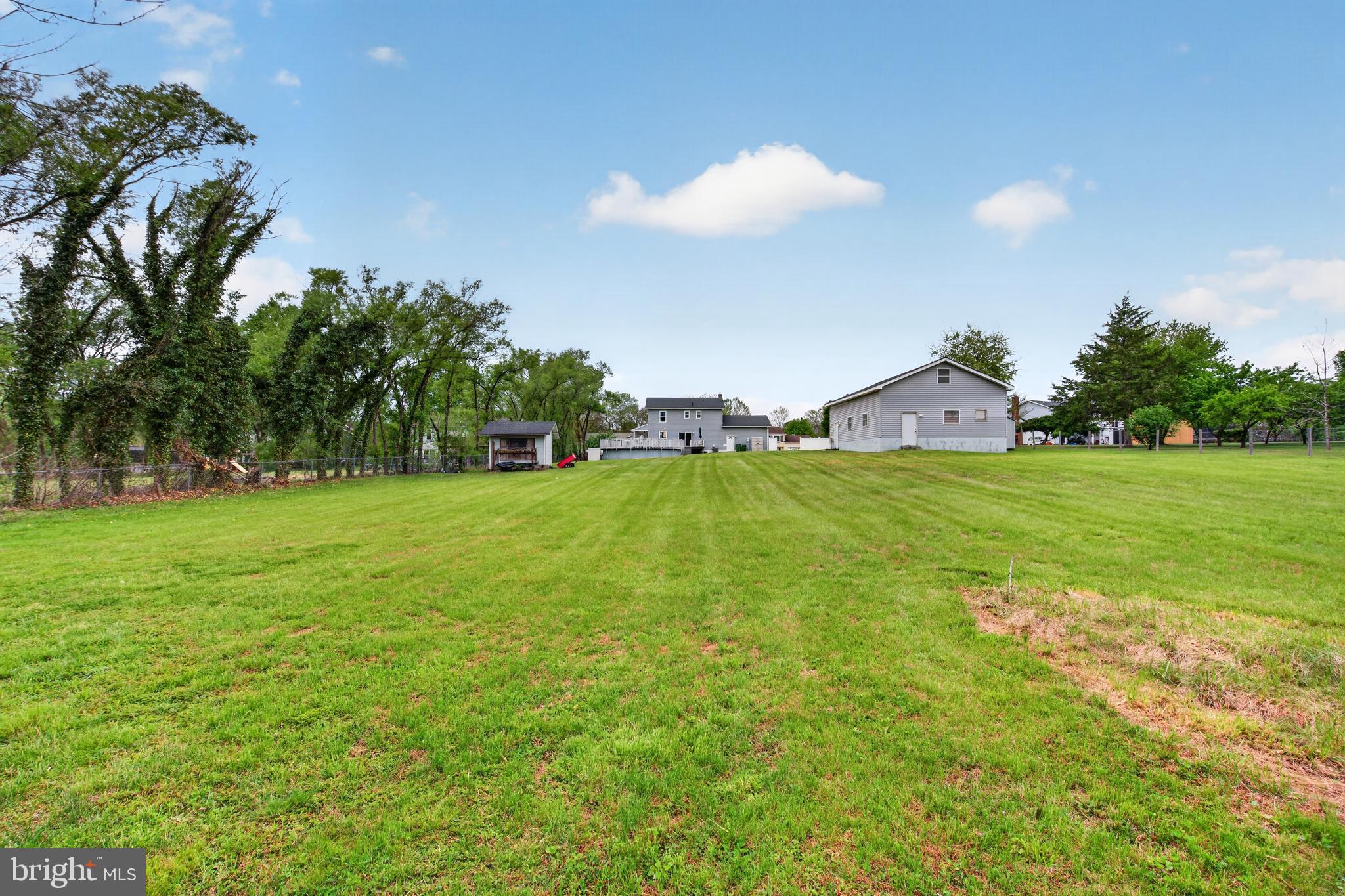 MEADOWBROOKE - Residential