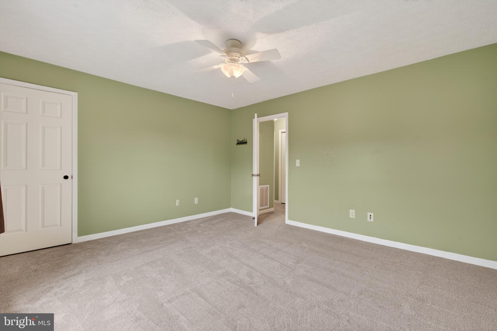 MEADOWBROOKE - Residential