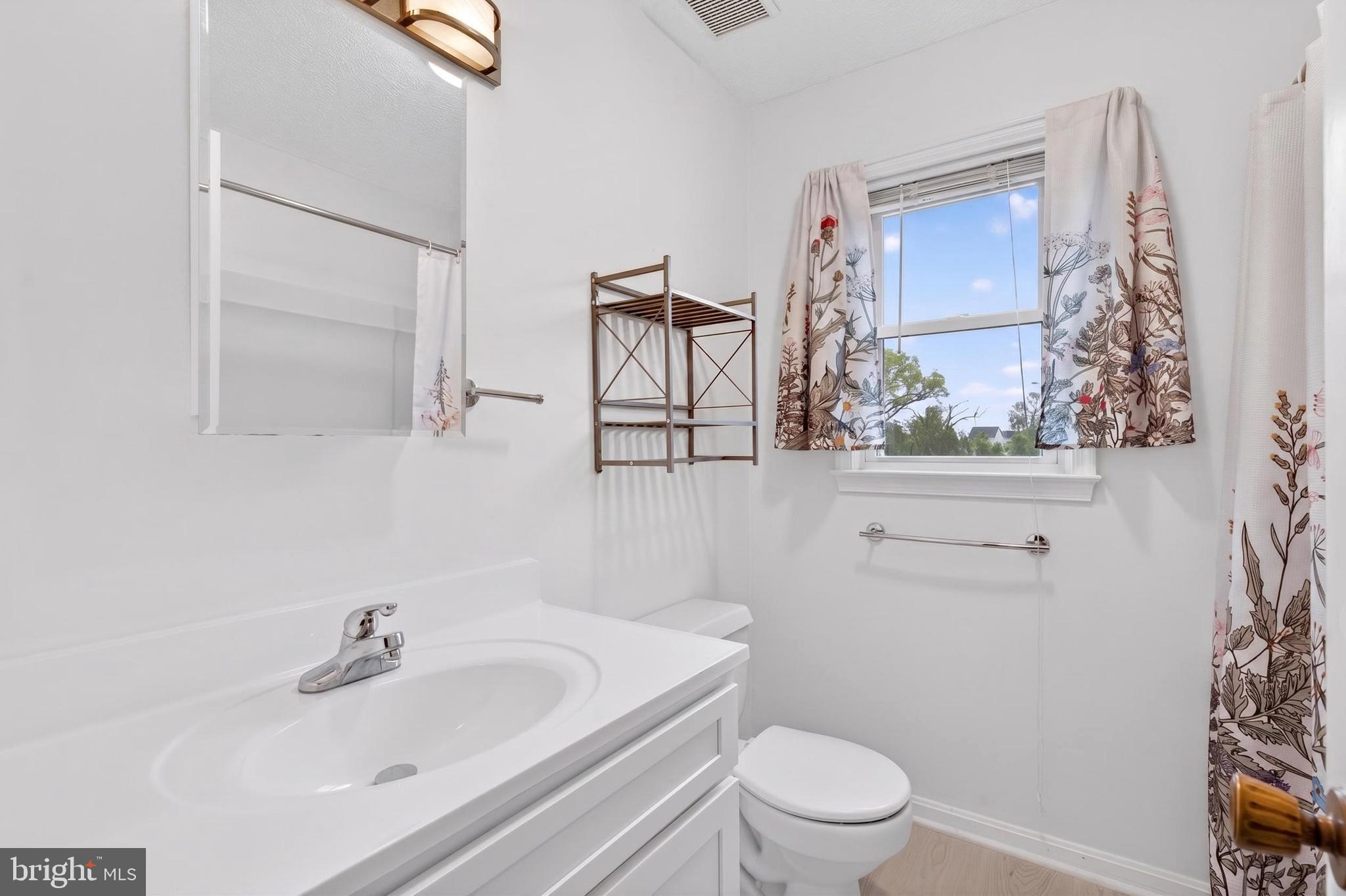 MEADOWBROOKE - Residential