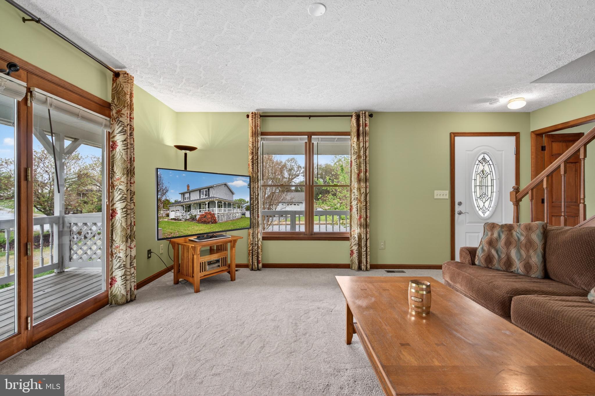 MEADOWBROOKE - Residential