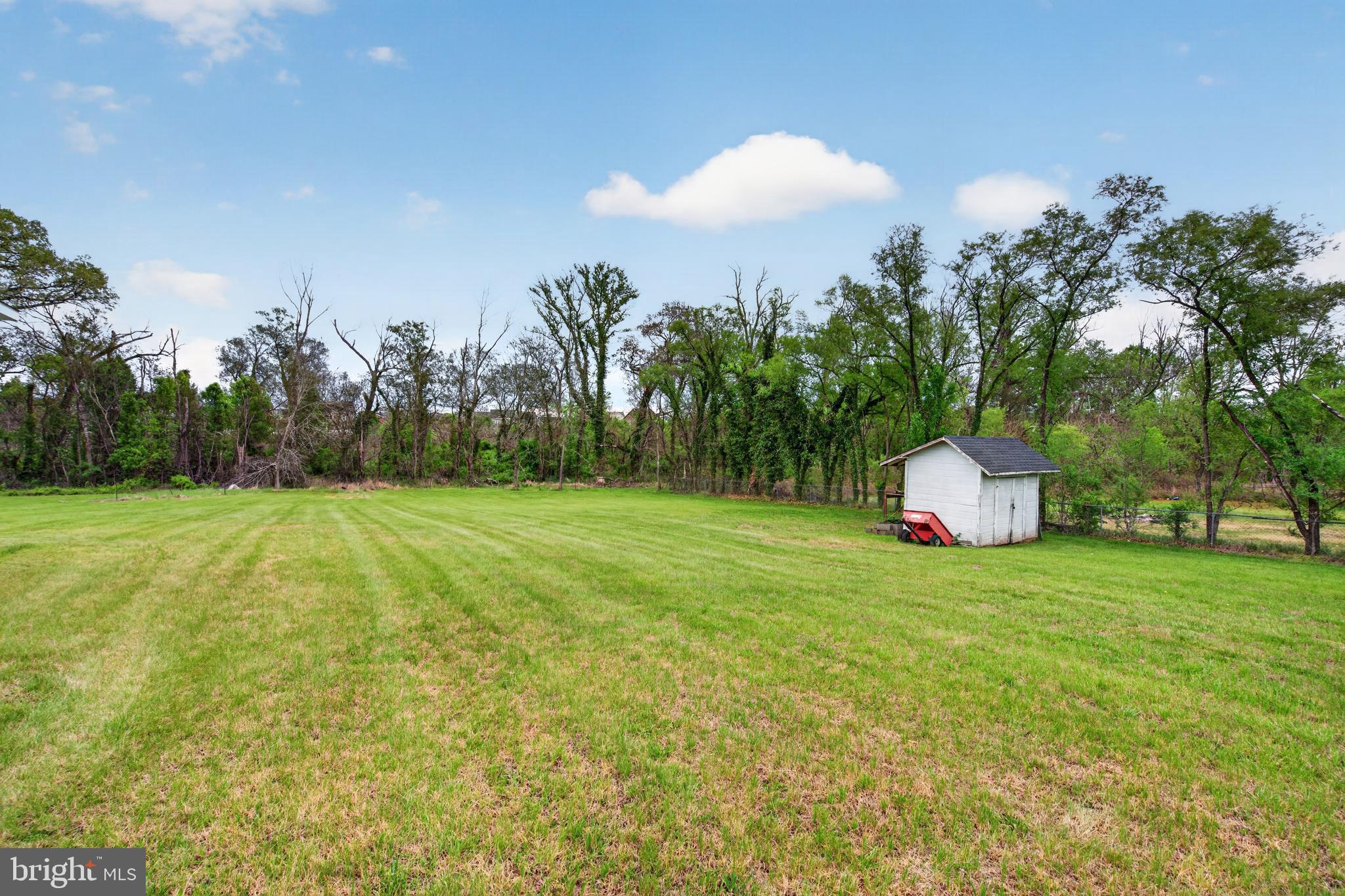 MEADOWBROOKE - Residential