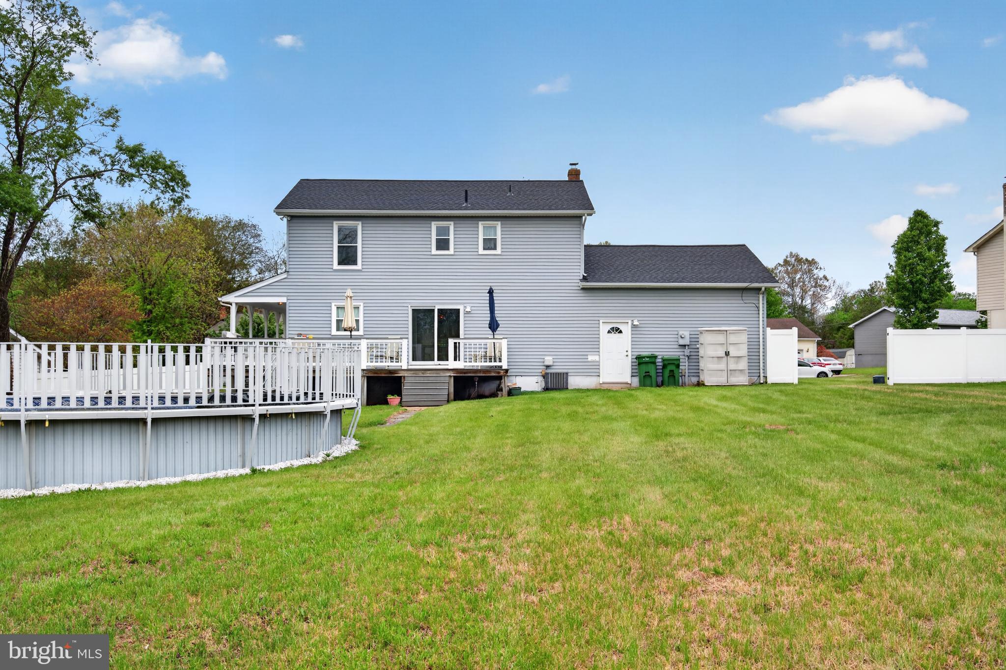 MEADOWBROOKE - Residential