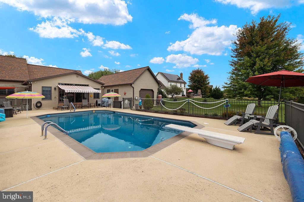 RIDGEVIEW - Residential