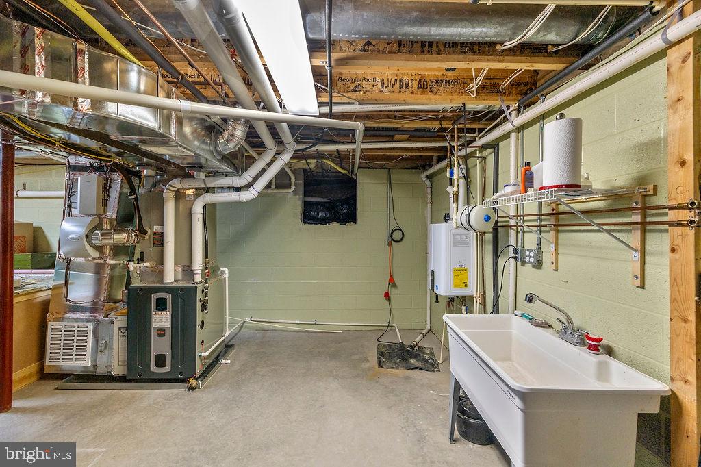 RIDGEVIEW - Residential