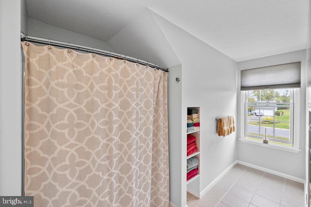 RIDGEVIEW - Residential