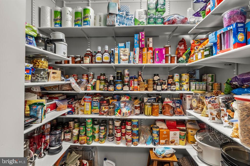 RIDGEVIEW - Residential