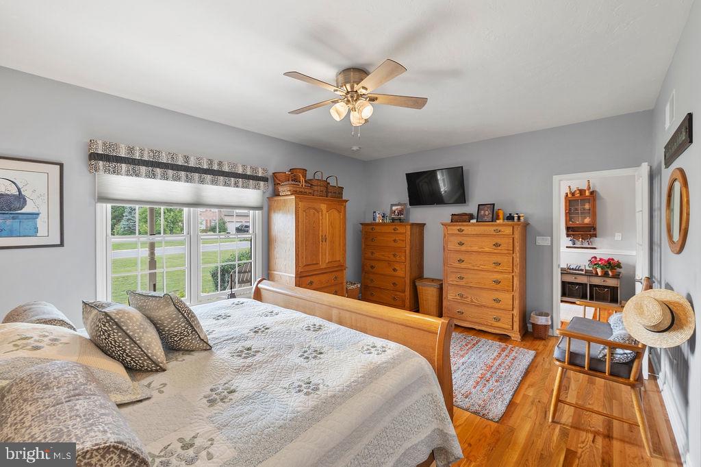 RIDGEVIEW - Residential