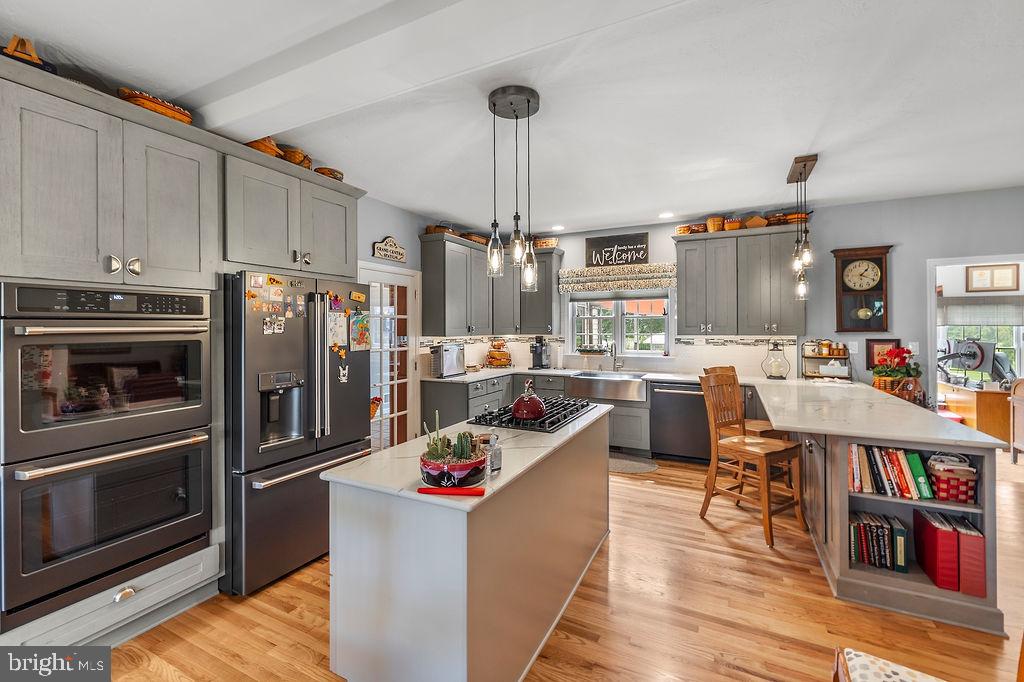 RIDGEVIEW - Residential