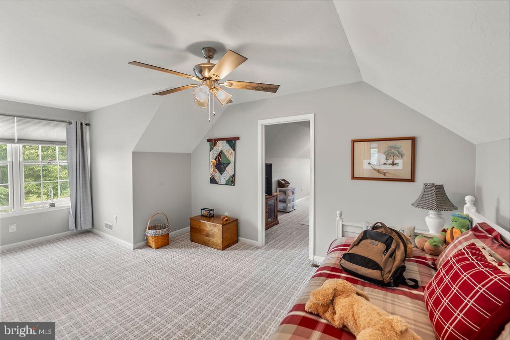 RIDGEVIEW - Residential