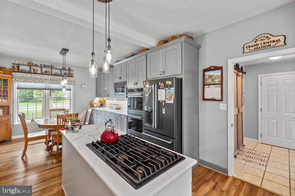 RIDGEVIEW - Residential