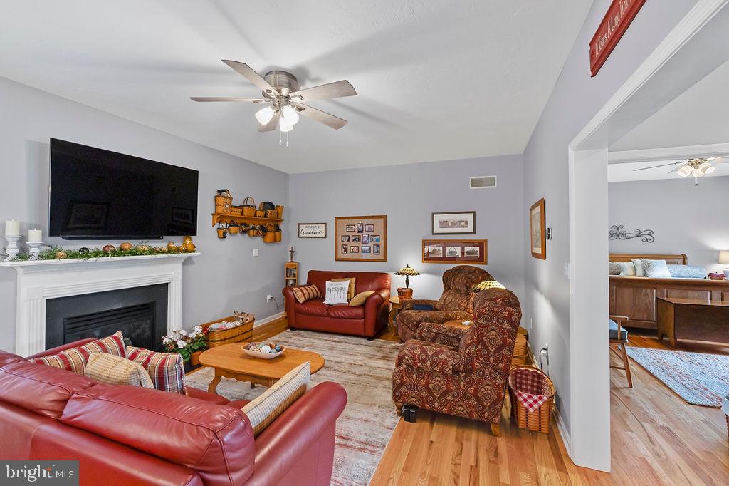 RIDGEVIEW - Residential