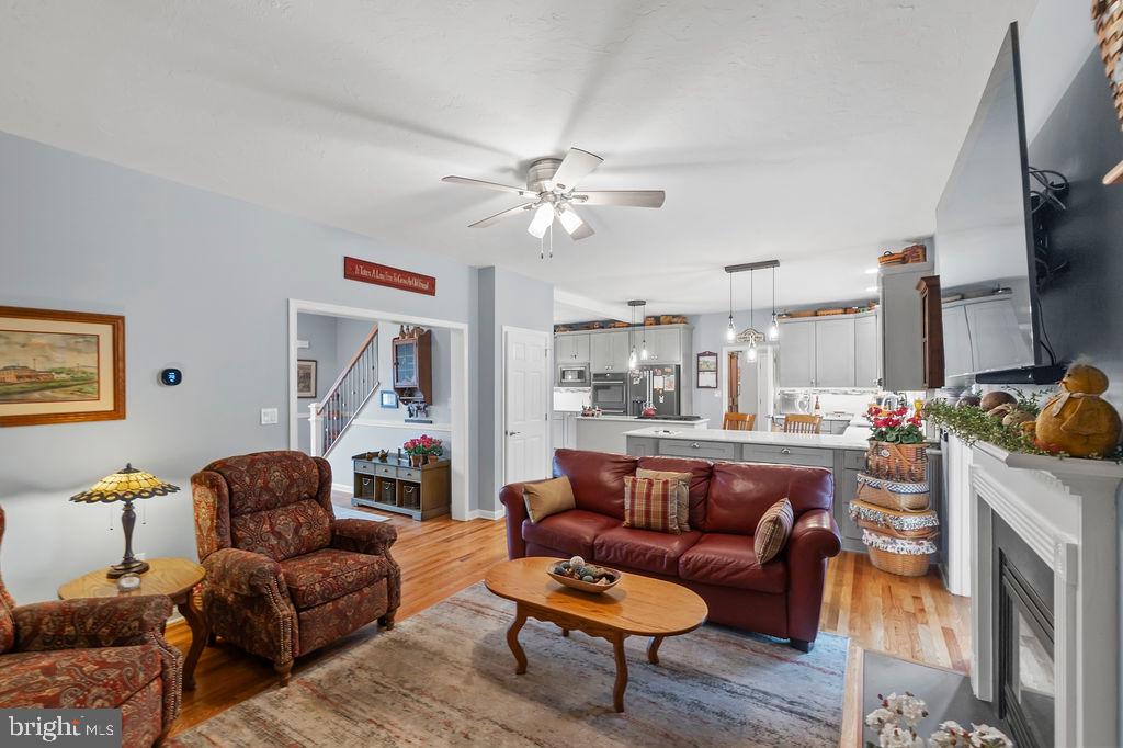 RIDGEVIEW - Residential