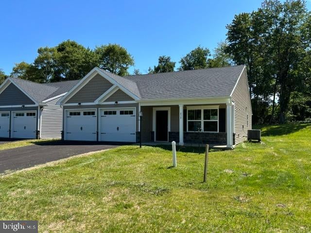 212 GRACE ANN COURT