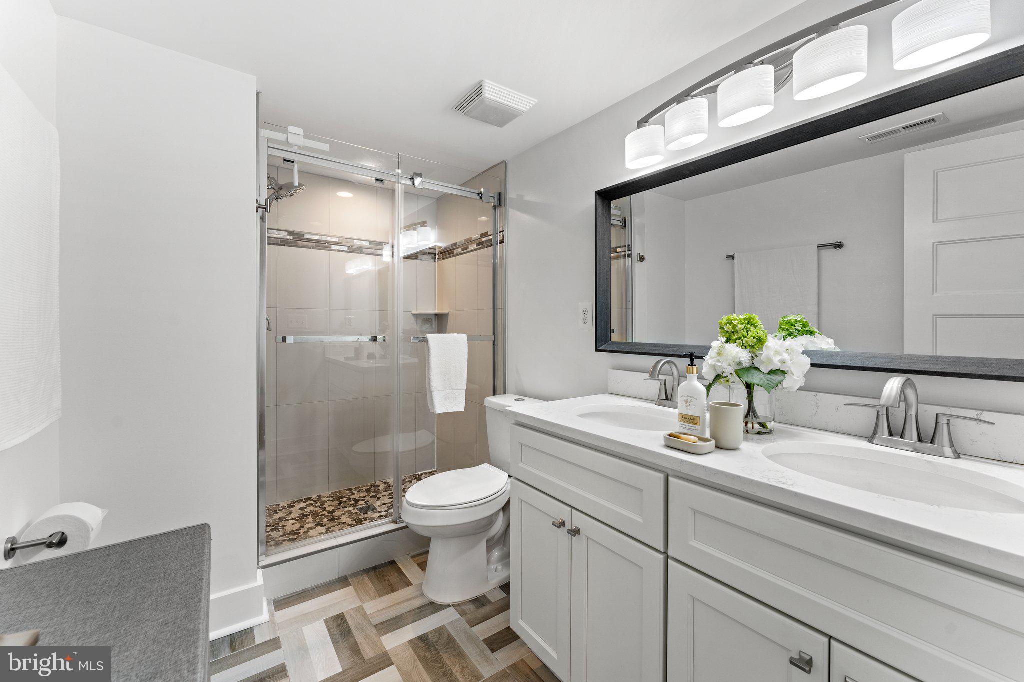 JEFFERSON MANOR - Residential