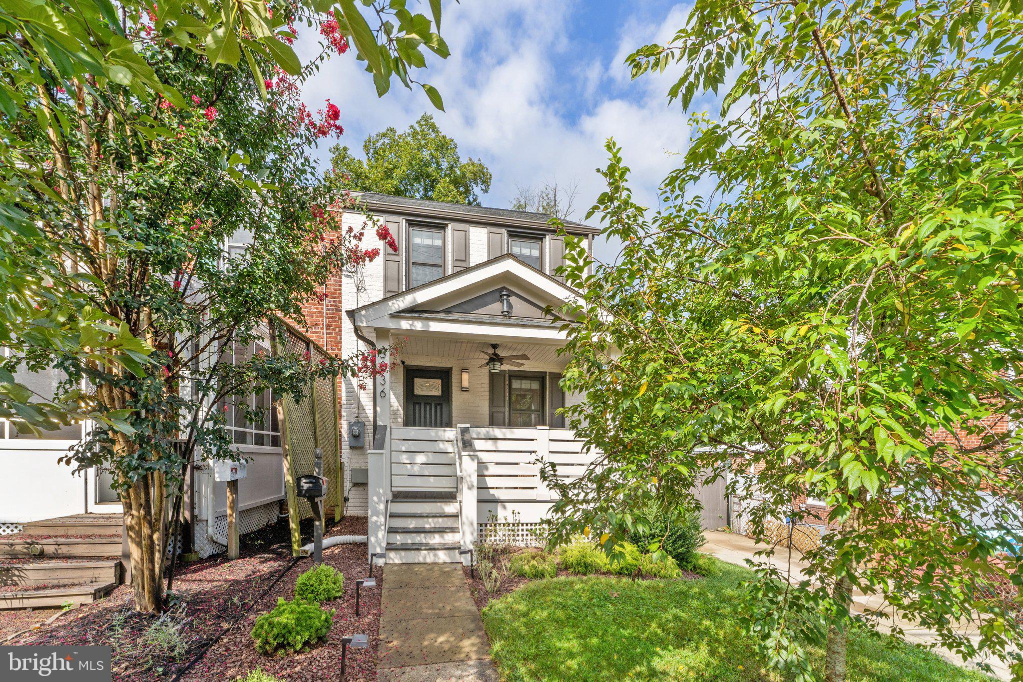 JEFFERSON MANOR - Residential