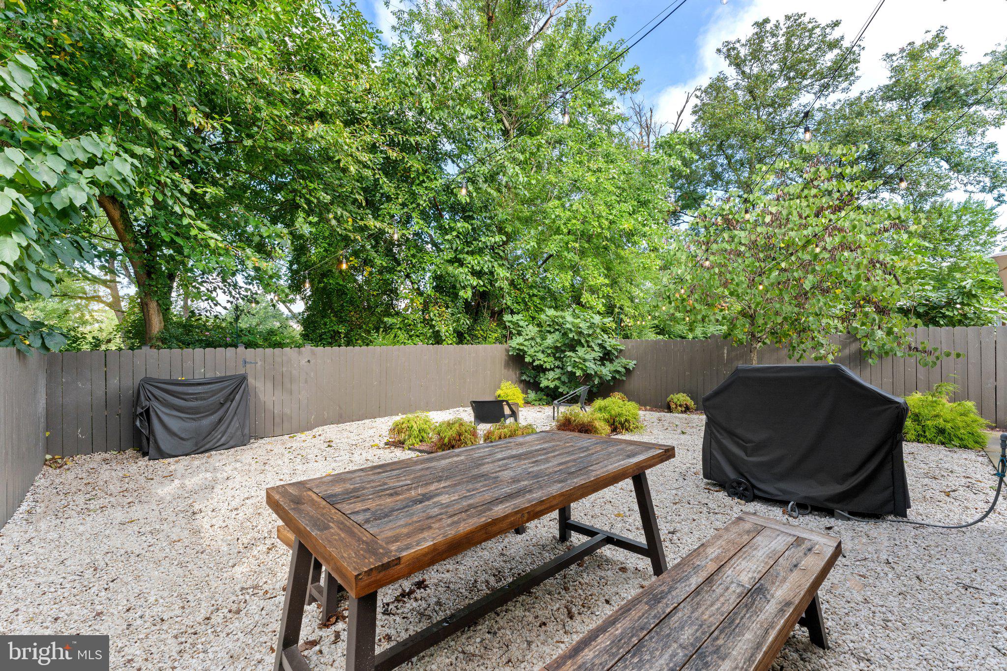 JEFFERSON MANOR - Residential