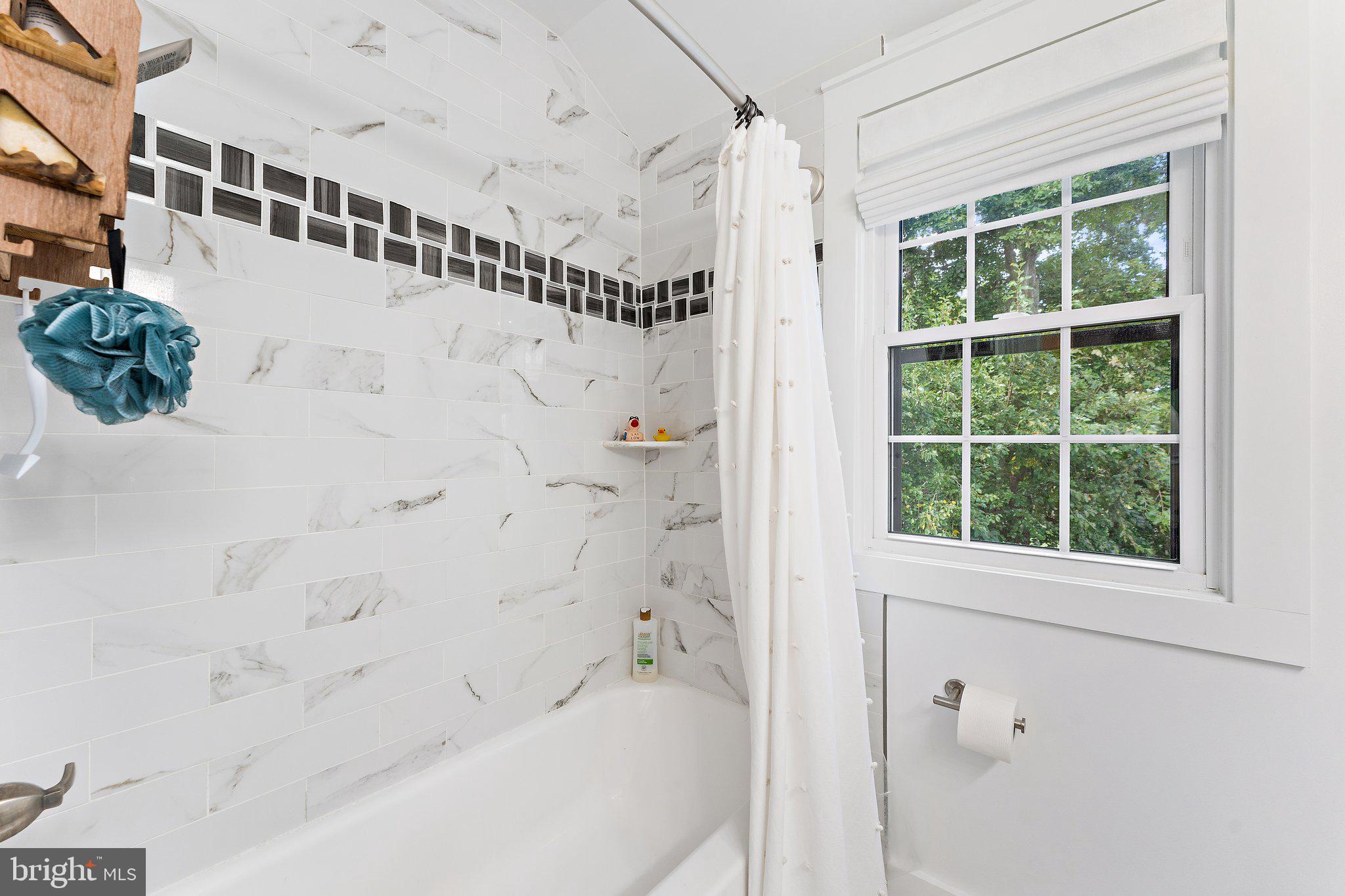 JEFFERSON MANOR - Residential