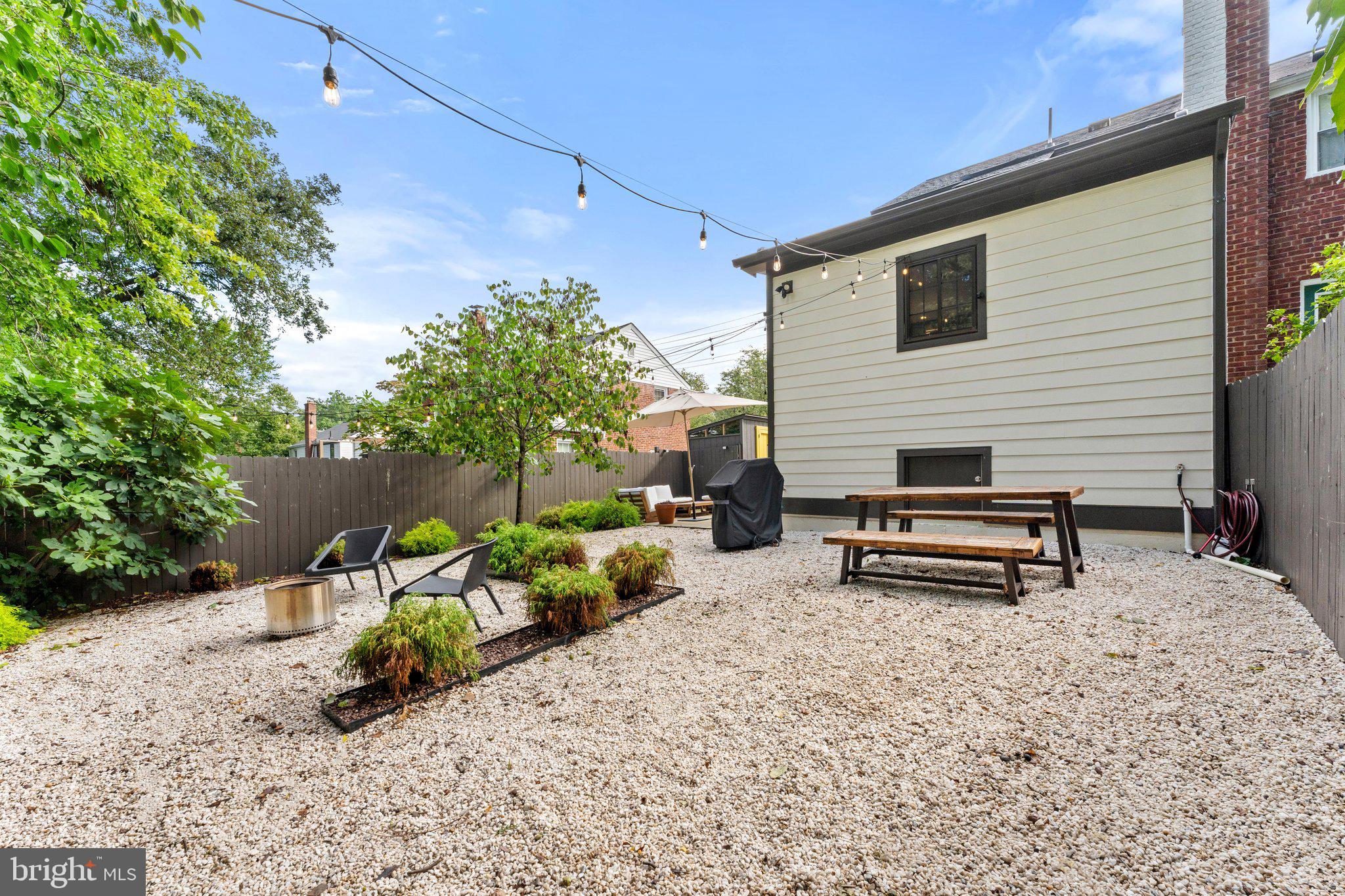 JEFFERSON MANOR - Residential