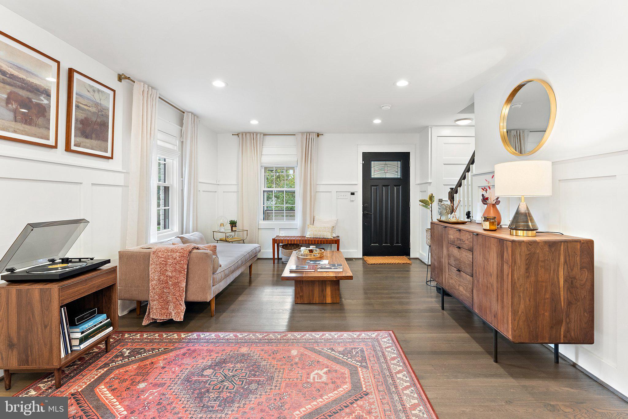 JEFFERSON MANOR - Residential