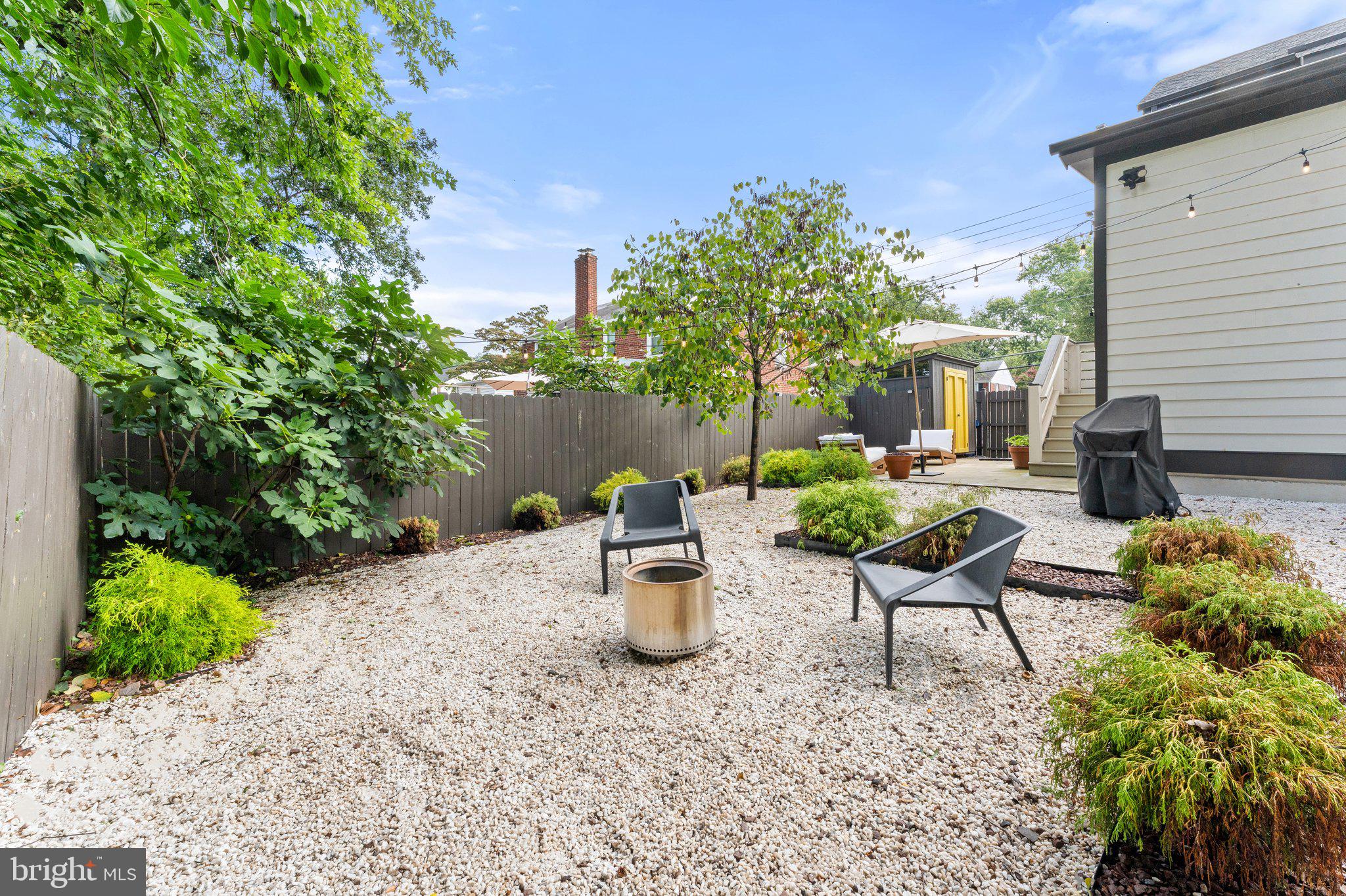 JEFFERSON MANOR - Residential