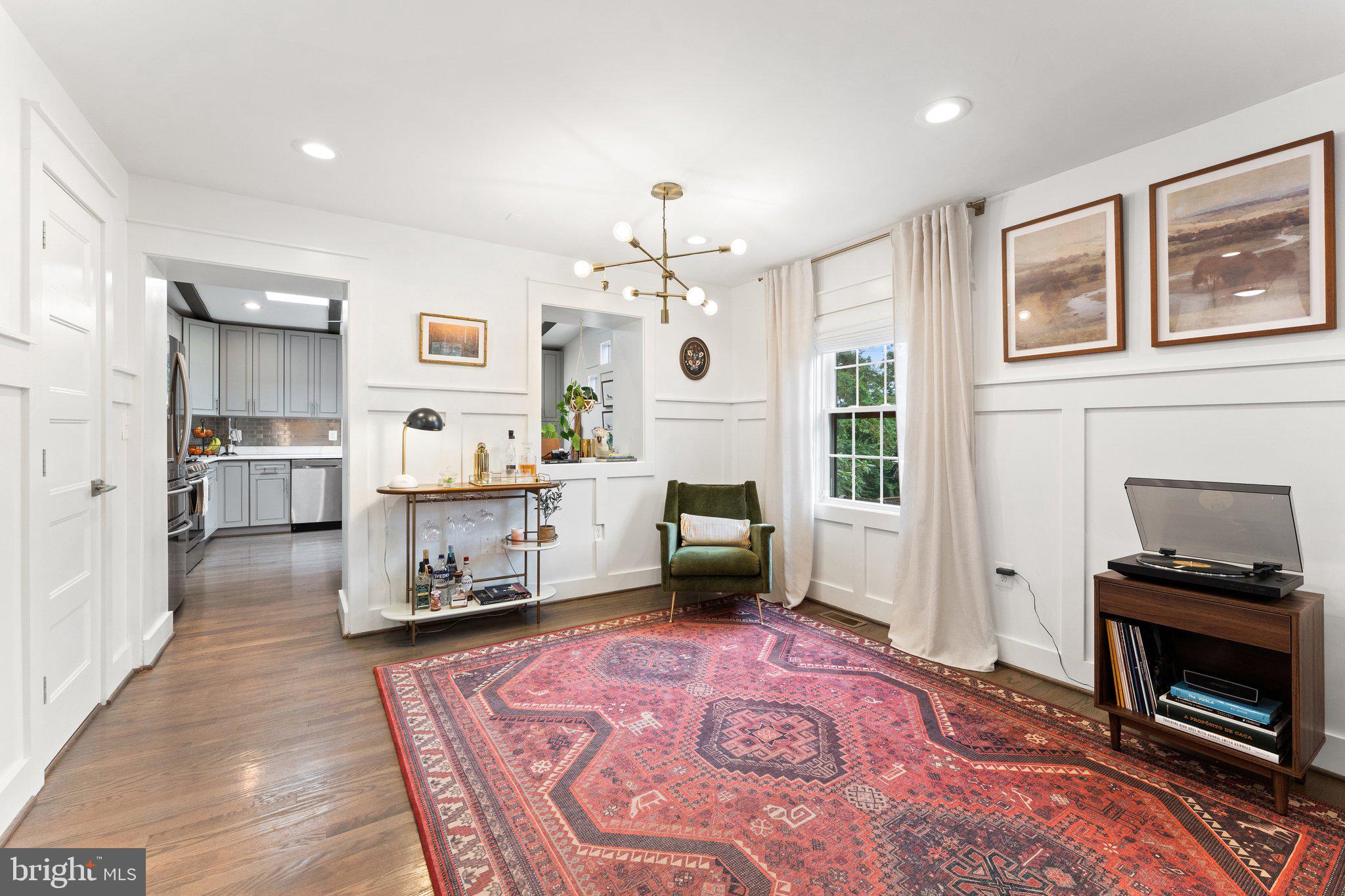 JEFFERSON MANOR - Residential