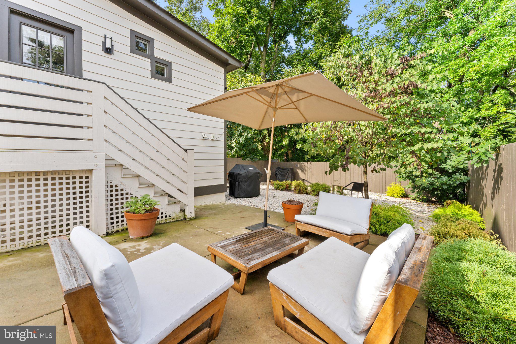 JEFFERSON MANOR - Residential