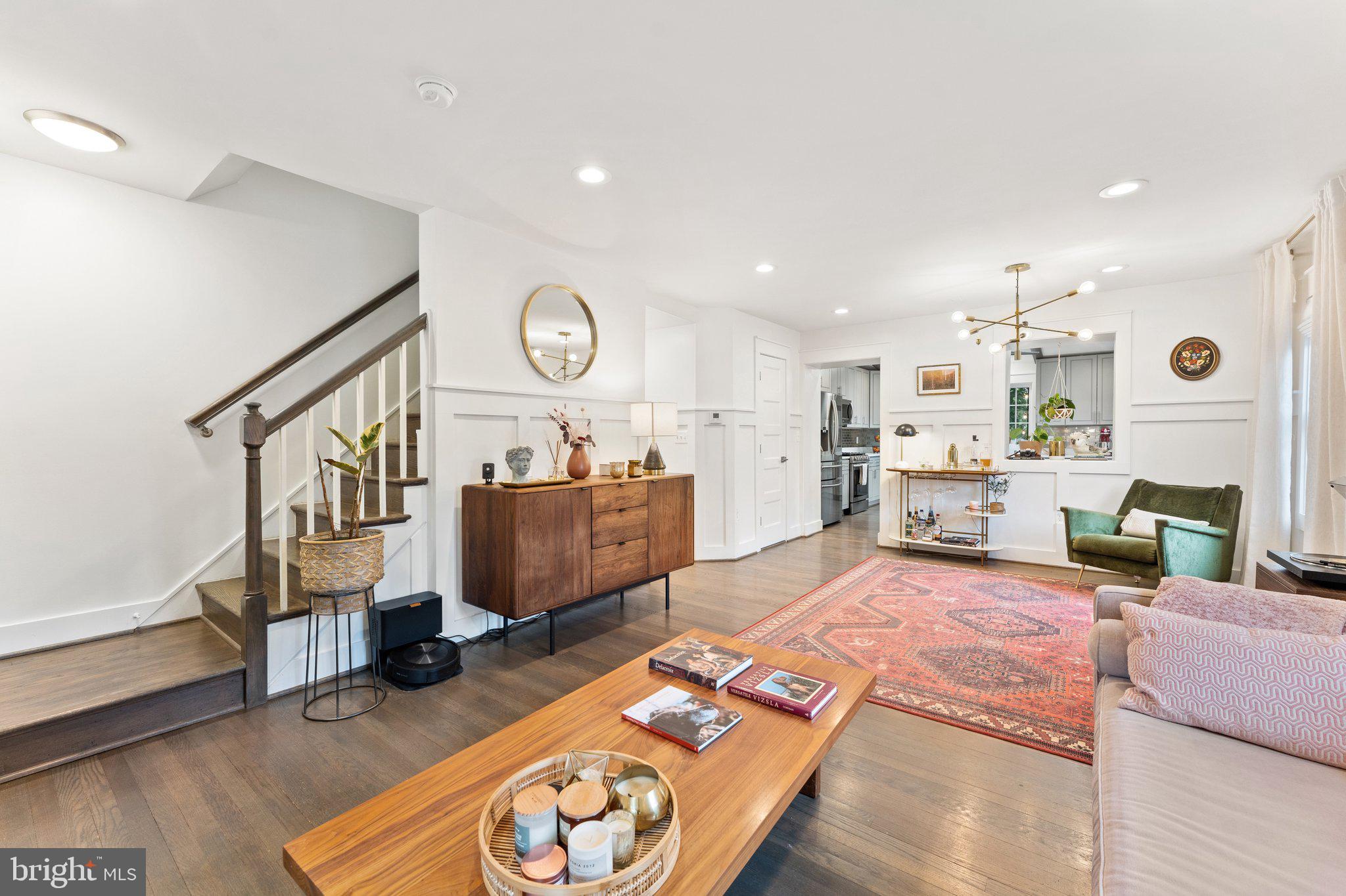 JEFFERSON MANOR - Residential