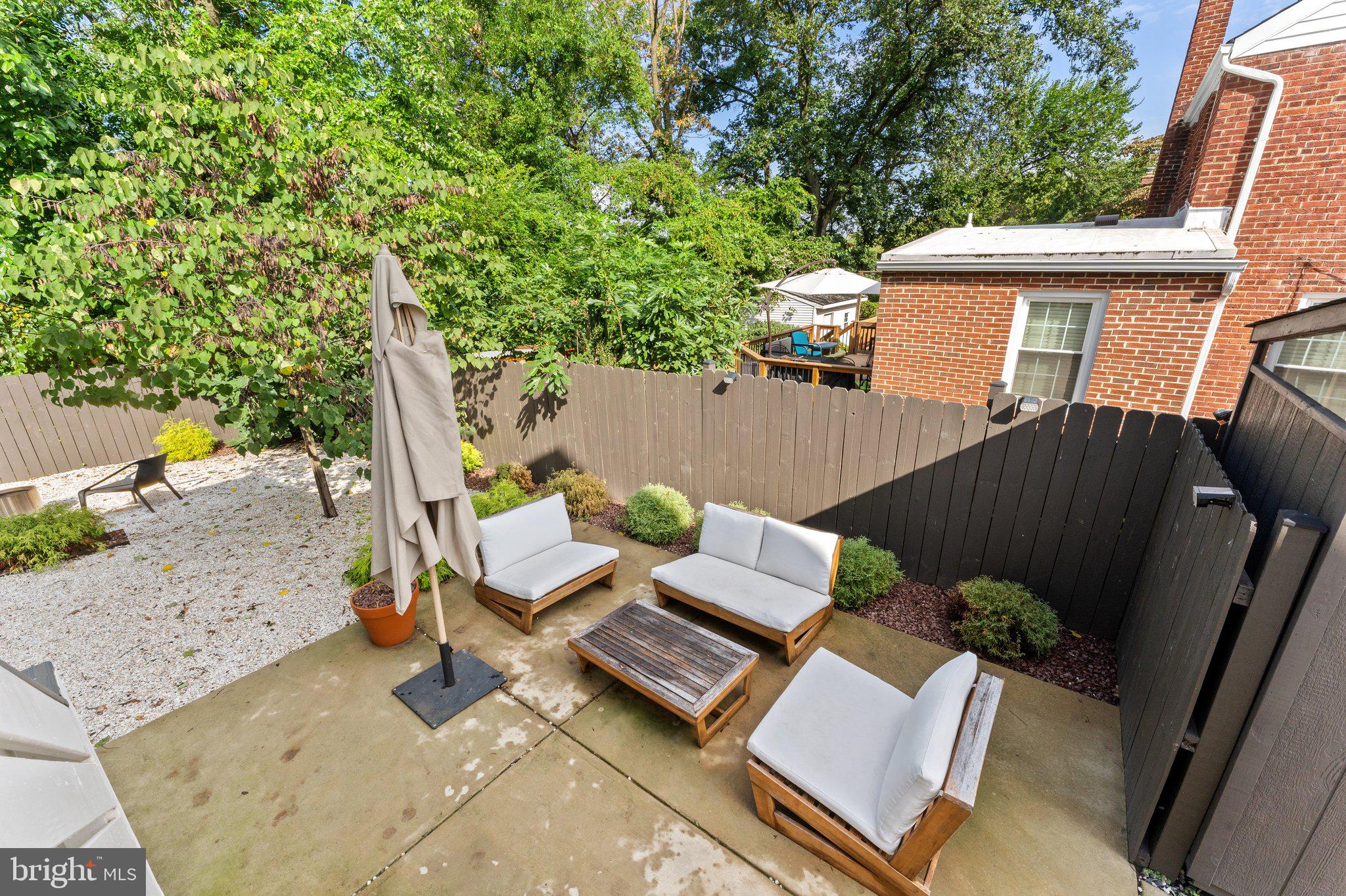 JEFFERSON MANOR - Residential