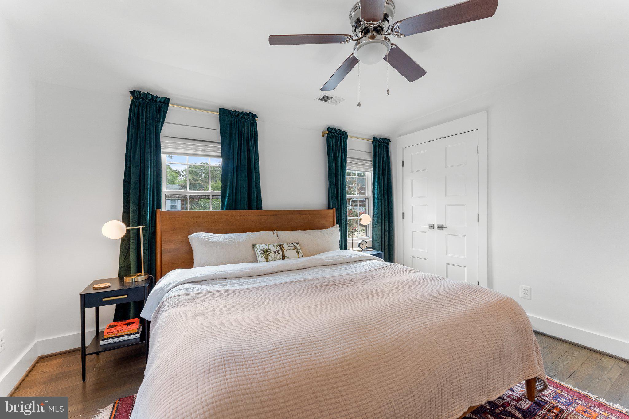 JEFFERSON MANOR - Residential