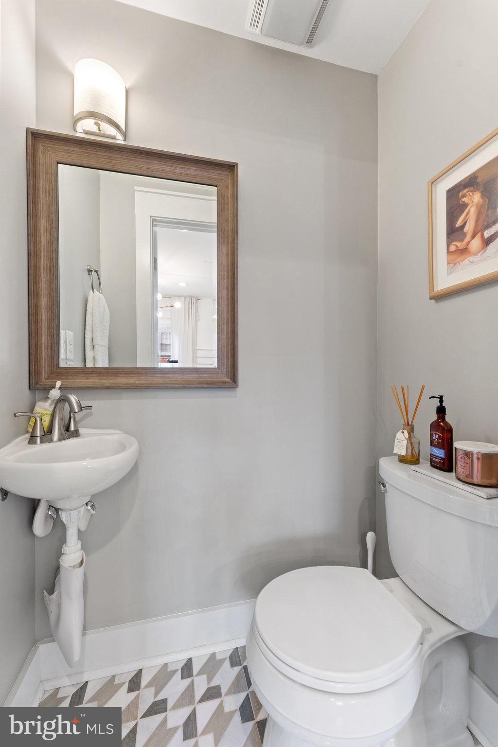 JEFFERSON MANOR - Residential