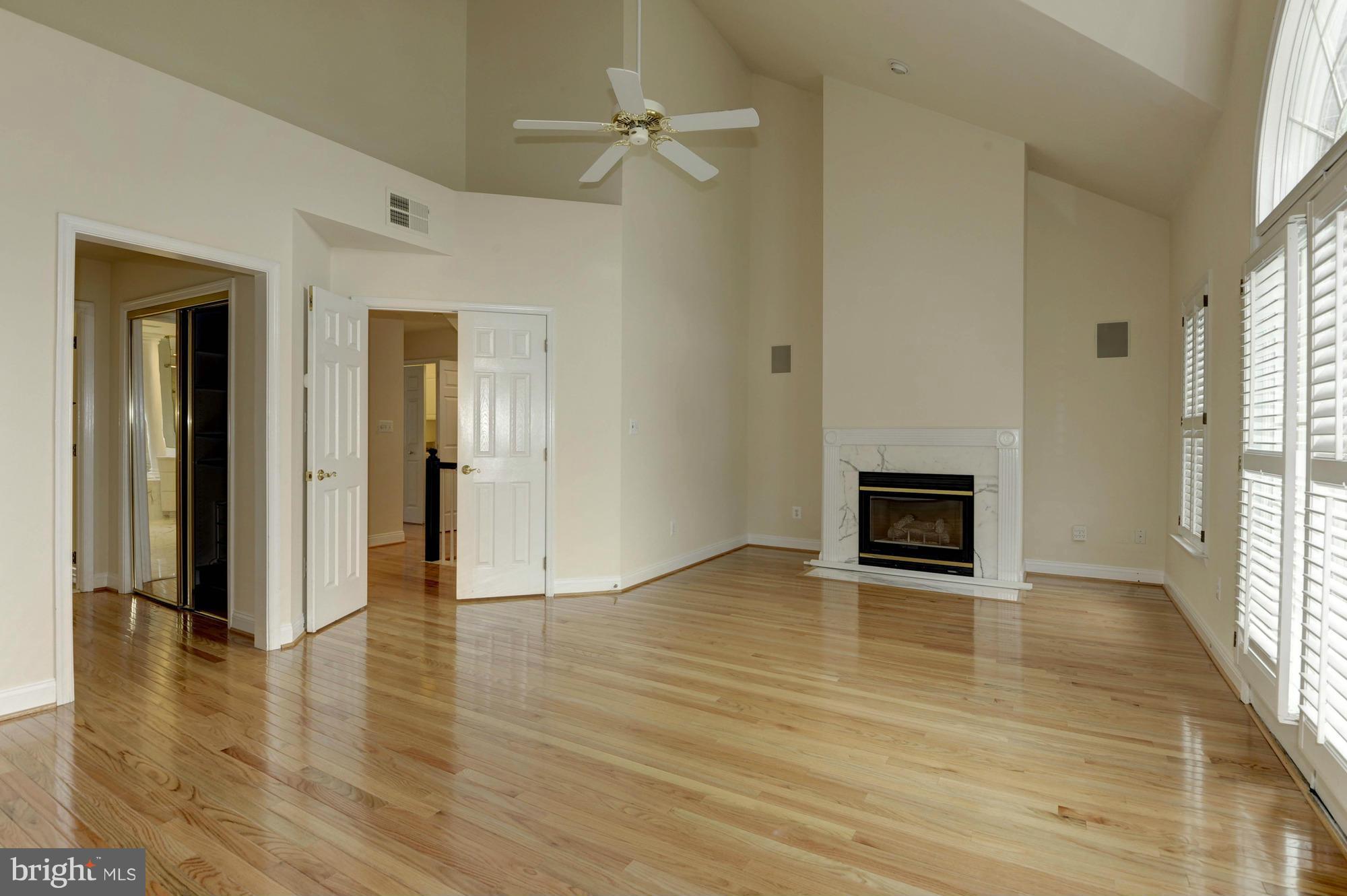 PALISADES PARK - Residential Lease