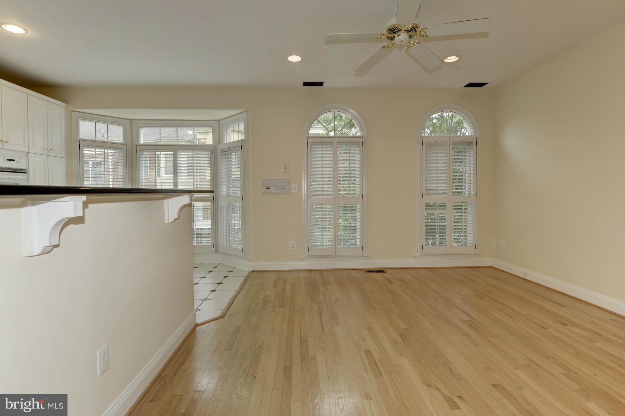 PALISADES PARK - Residential Lease