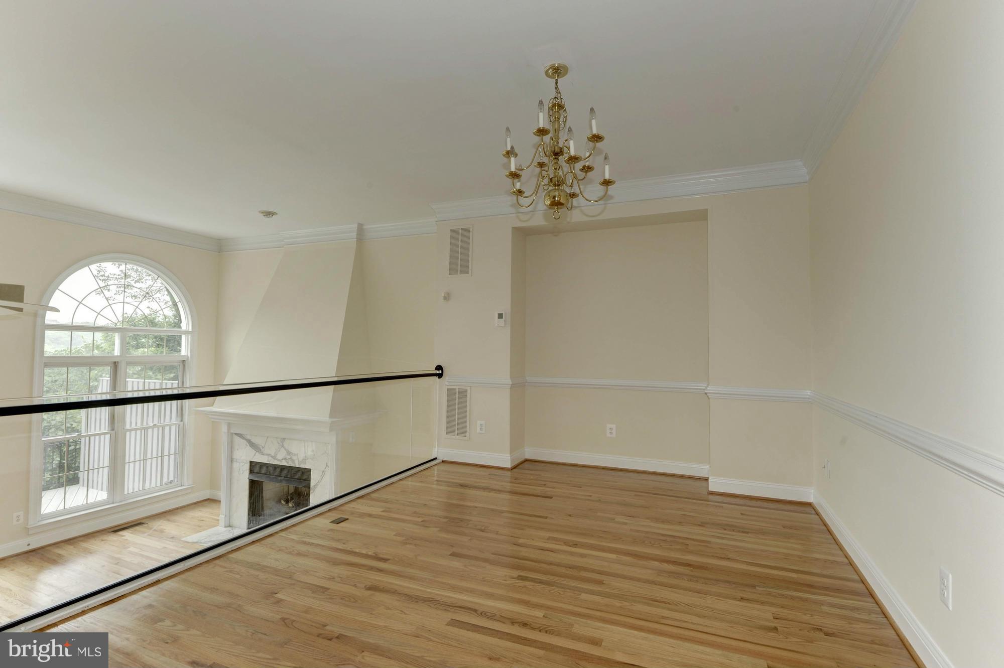 PALISADES PARK - Residential Lease