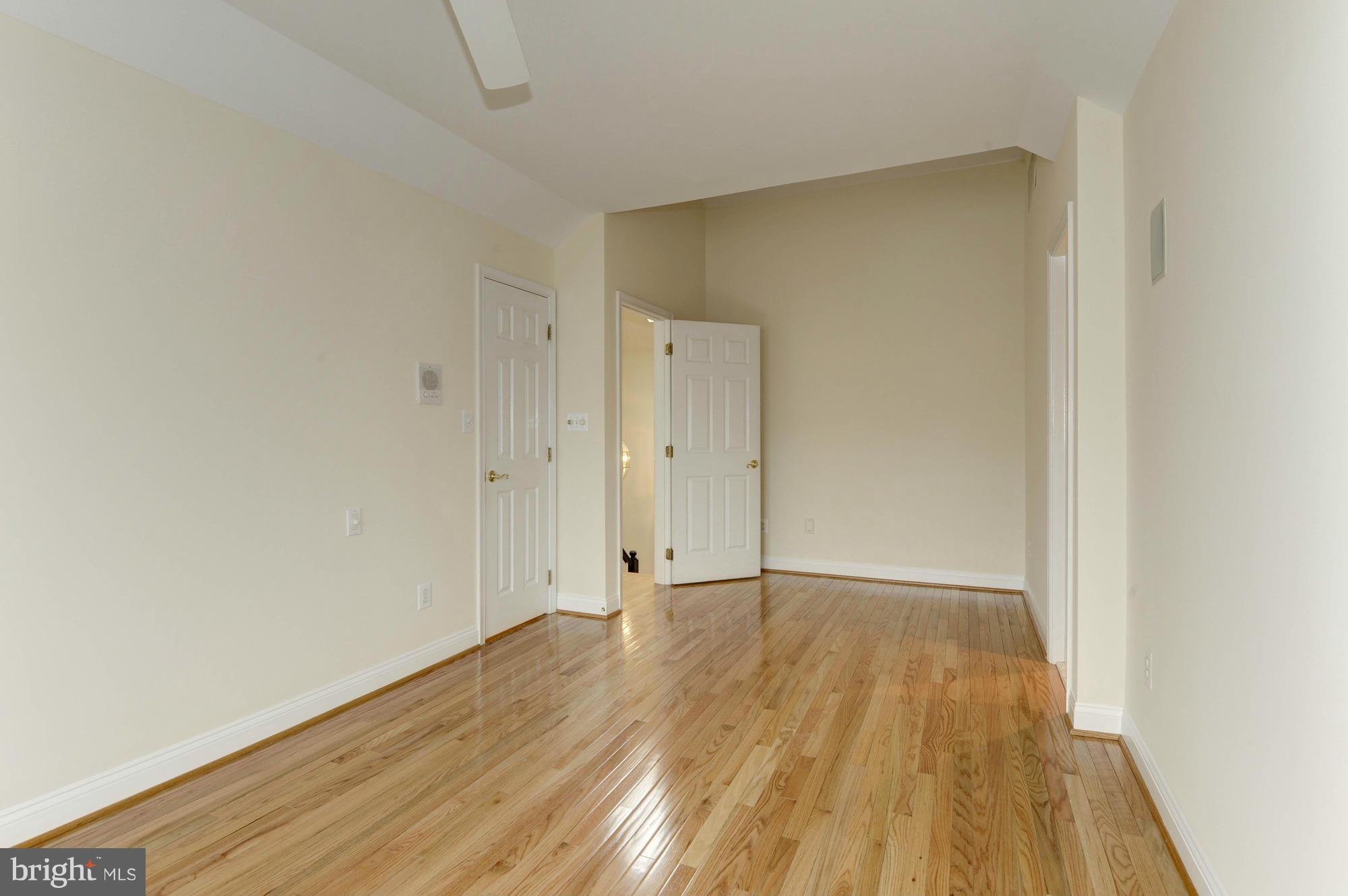 PALISADES PARK - Residential Lease