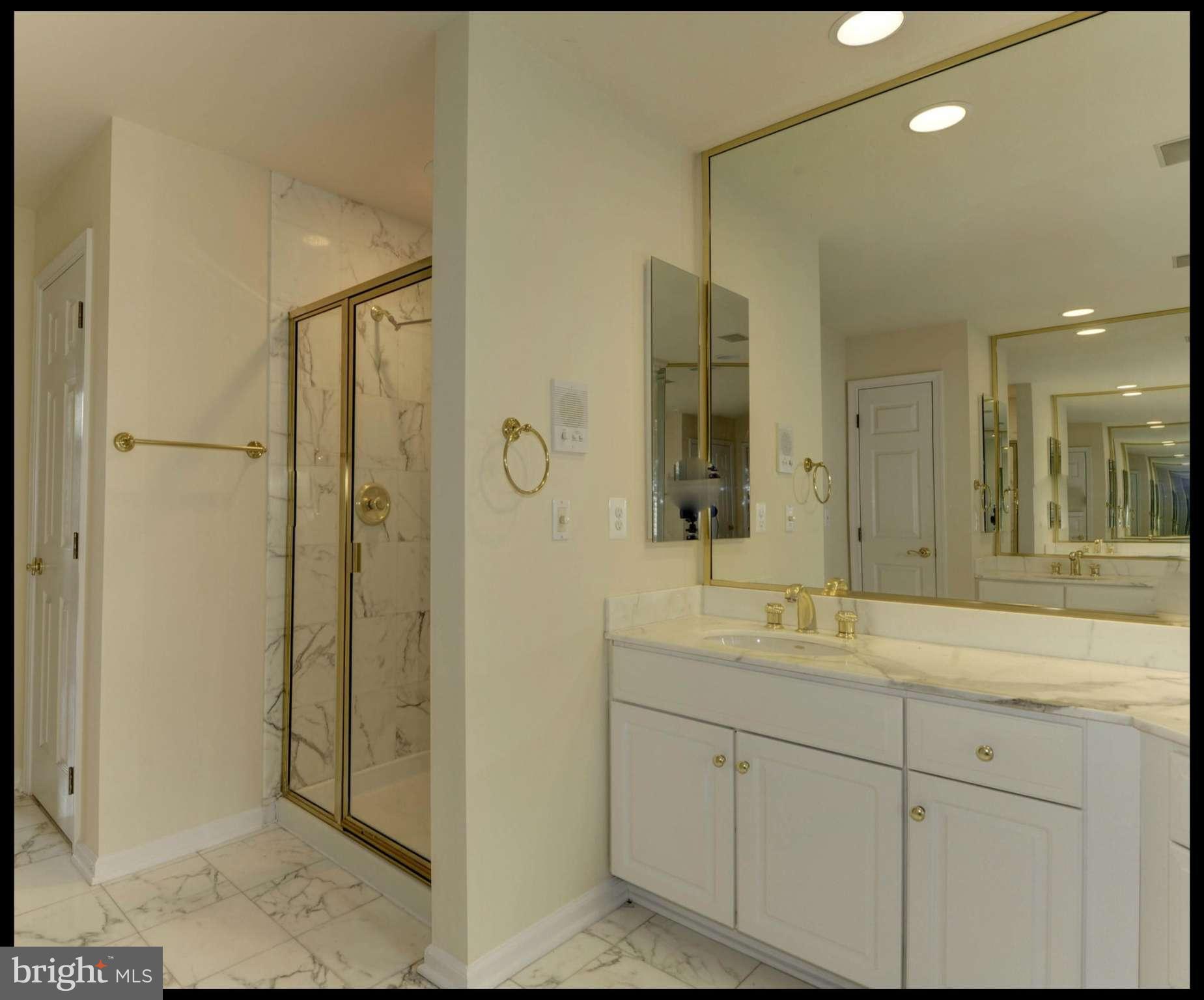 PALISADES PARK - Residential Lease