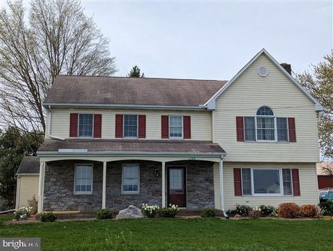 Photo of 1188 N COLEBROOK RD, MANHEIM, PA 17545 (MLS # PALA2034312)