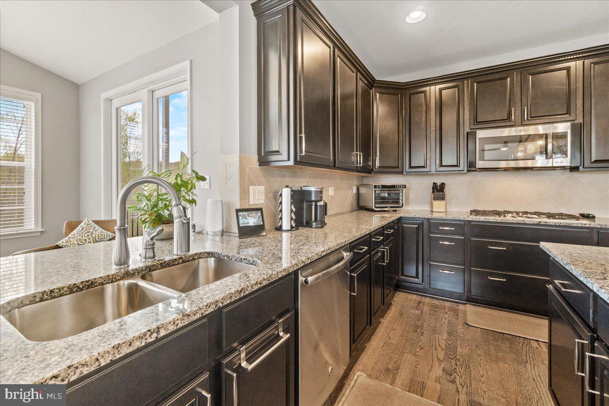 CLEARVIEW AT NEW MARKET - Residential