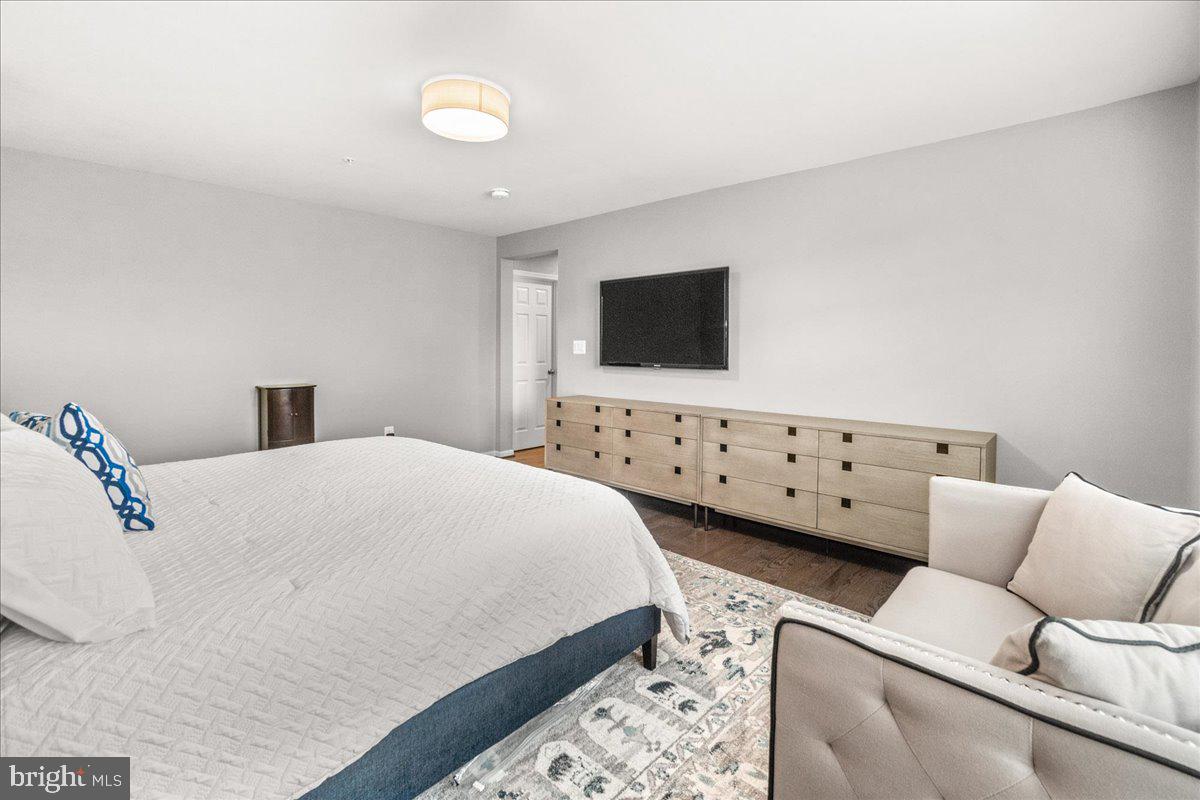 CLEARVIEW AT NEW MARKET - Residential