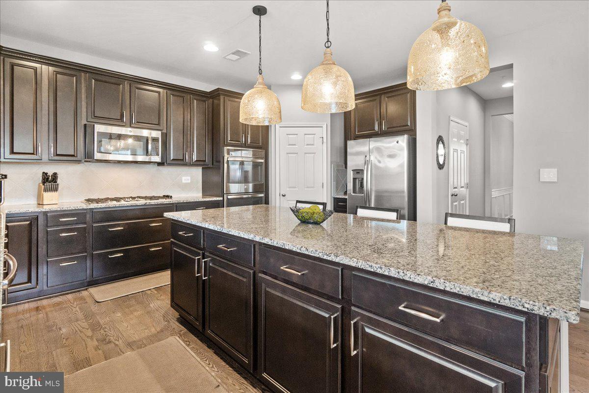 CLEARVIEW AT NEW MARKET - Residential