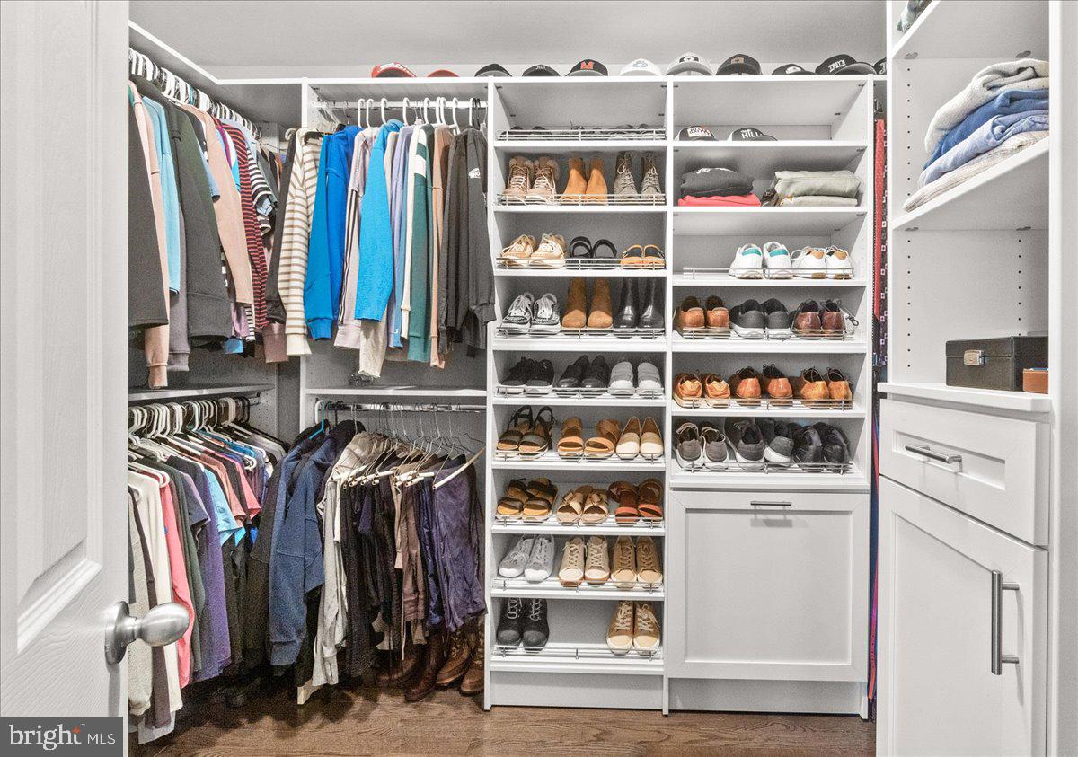 CLEARVIEW AT NEW MARKET - Residential