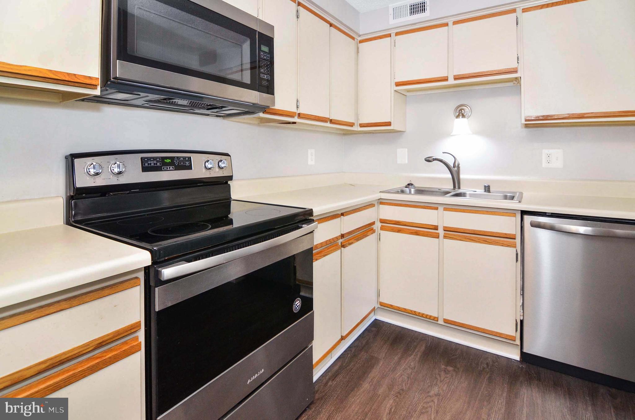 CHESTERFIELD GARDEN CONDOMINIUM - Residential