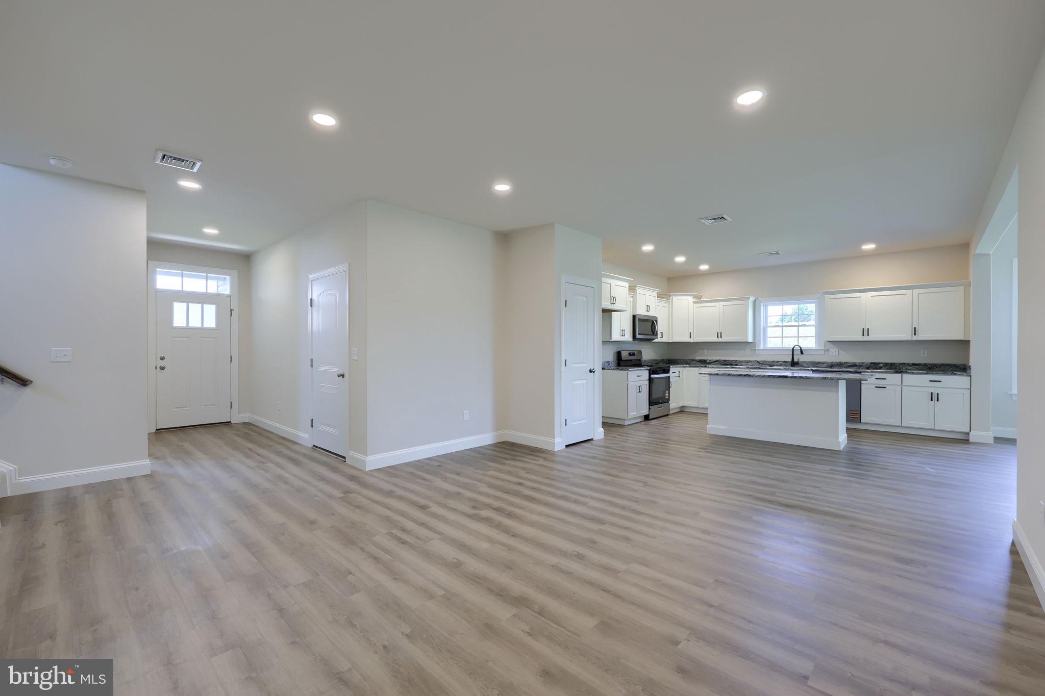 3855 COUNTRY DRIVE