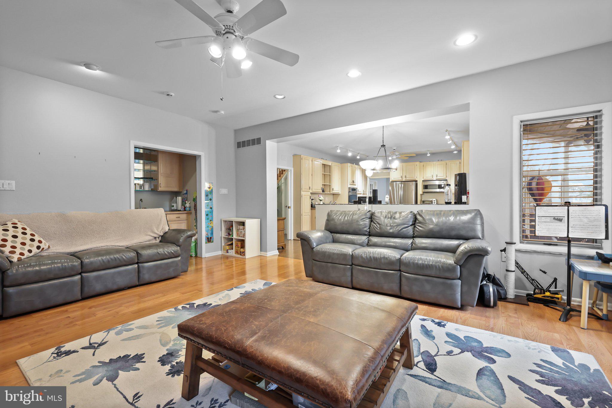 WALNUT RIDGE - Residential