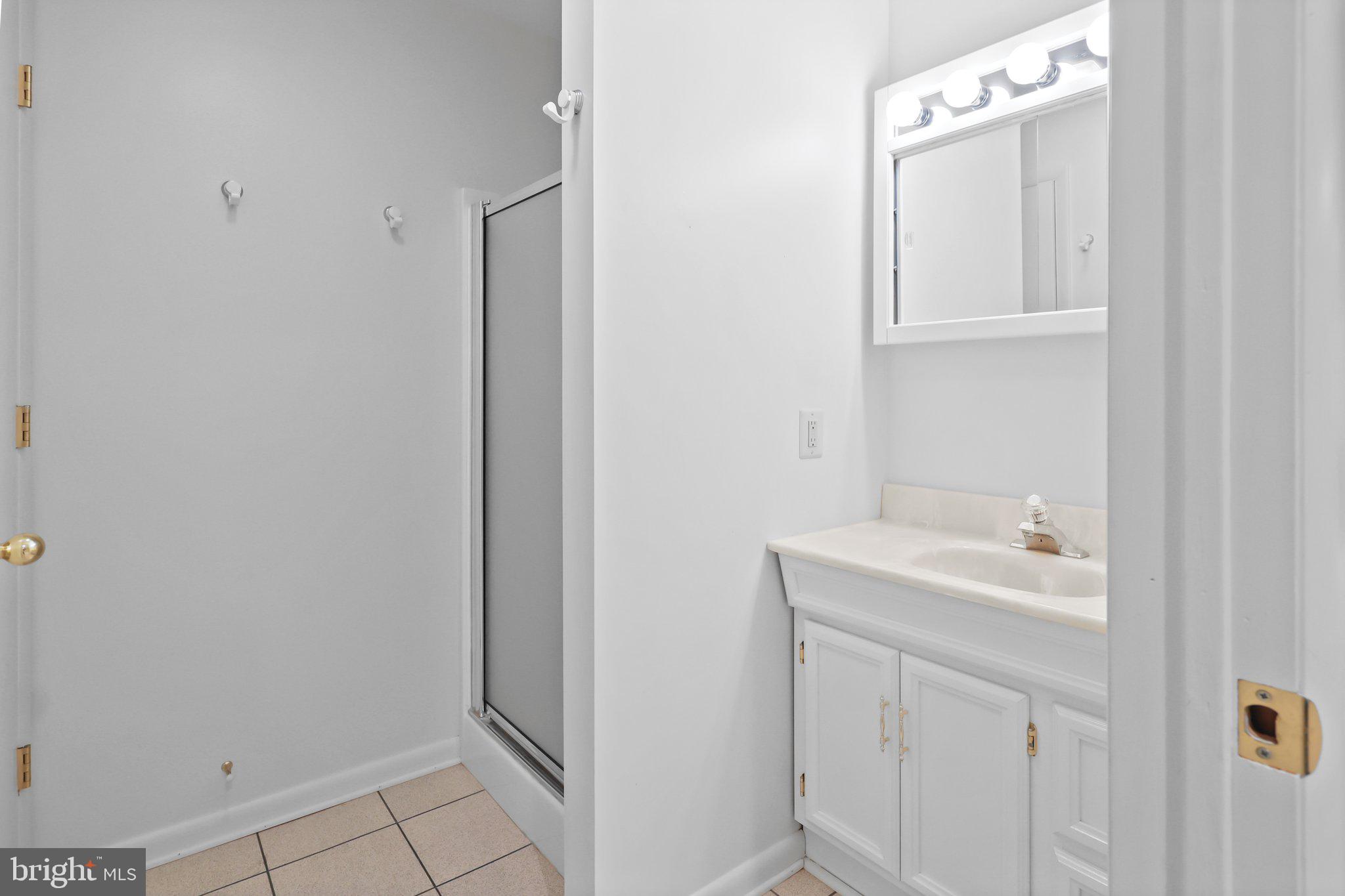 WALNUT RIDGE - Residential